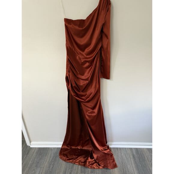 Fashionova Adriana Satin Gown Size M Orange Maxi Ruched Eveningwear Formal Prom - Picture 1 of 13